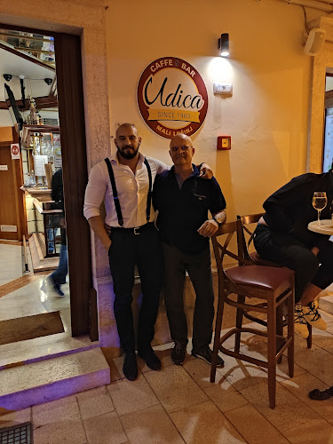 Comentarii opinii despre Jazz&Blues bar Udica