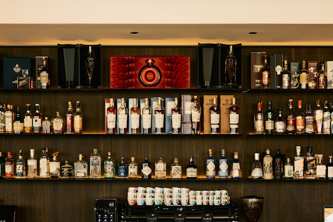 Trumbićeva obala 18, 21000, Split