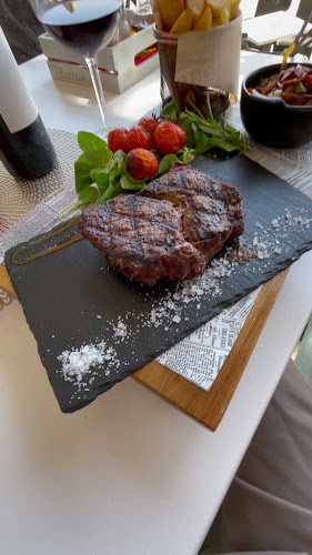 Opinii despre Restoran Mucrum în Makarska - Gastronomija i ugostiteljstvo