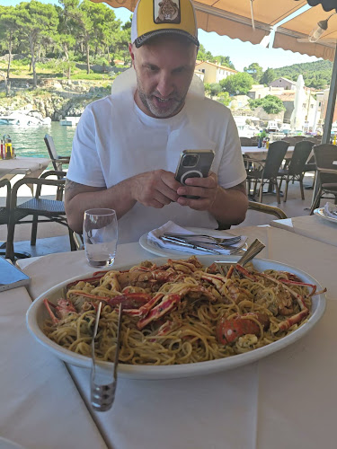 Opinii despre Restaurant Mol în Veli Lošinj - Gastronomija i ugostiteljstvo