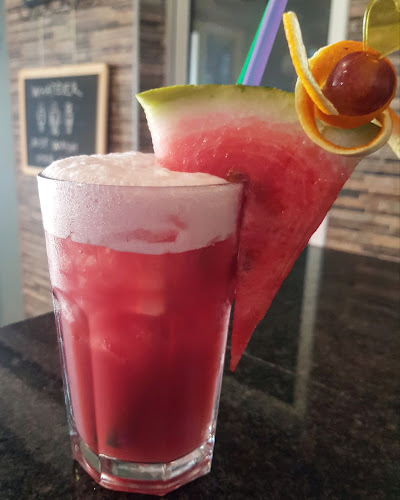 Opinii despre Caffe Porco Rosso în Stobreč - Gastronomija i ugostiteljstvo