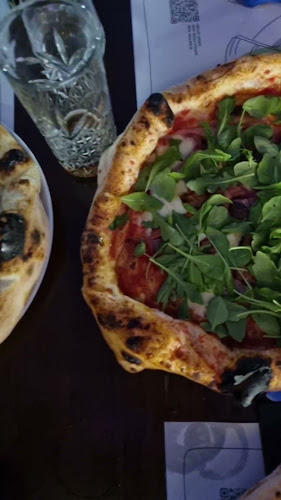 Opinii despre Fabrika bistro în Komiža - Gastronomija i ugostiteljstvo