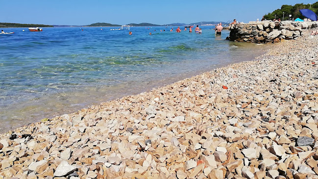 Opinii despre Beach Zablaće în Šibenik - Gastronomija i ugostiteljstvo