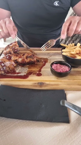 Šetalište Dr. Franje Tuđmana 13, 21300, Makarska