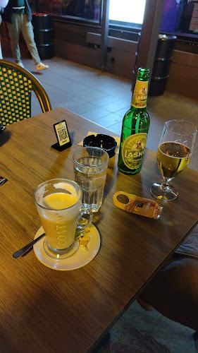 Opinii despre Revolucija Zagreb în Zagreb - Gastronomija i ugostiteljstvo