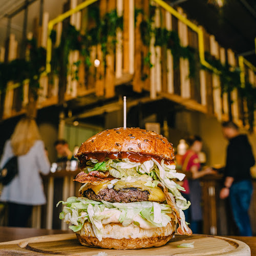 Comentarii opinii despre Submarine Burger - Mall Of Split