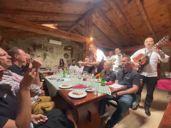 Opinii despre MiraMare Restaurant în Dubrovnik - Gastronomija i ugostiteljstvo