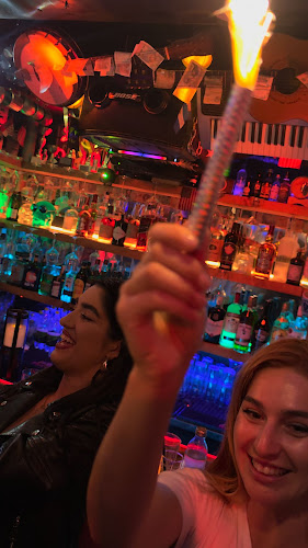 Comentarii opinii despre Kiva Bar