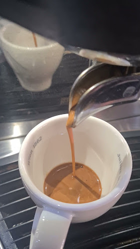 Opinii despre Caffe Bar Boletus în Karlovac - Gastronomija i ugostiteljstvo