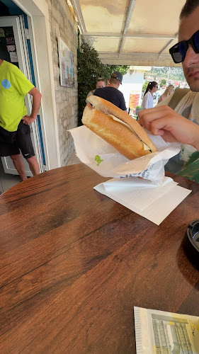 Opinii despre Arguola Fast Food în Bol - Gastronomija i ugostiteljstvo