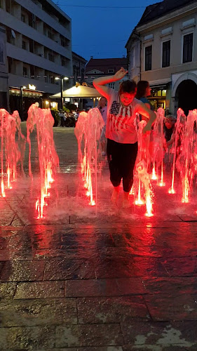 Tri jagode - slastičarna i pizzeria