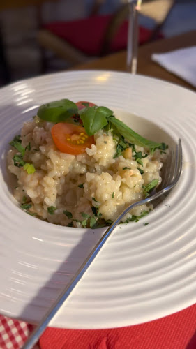 Opinii despre Mama's Pot Tavern în Dubrovnik - Gastronomija i ugostiteljstvo