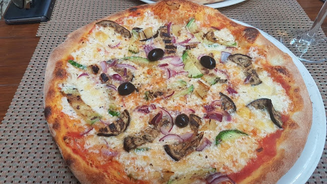 Amfora buffet-pizzeria - Gastronomija i ugostiteljstvo