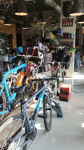 Bonk Coffeeshop & Bikeshop - Gastronomija i ugostiteljstvo