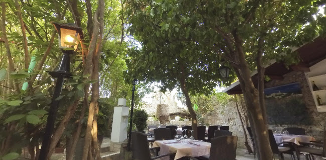 Opinii despre Faria - Garden & terrace / Restaurant & Pizza în Hvar - Gastronomija i ugostiteljstvo