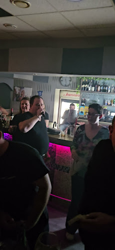 Caffe bar-Restoran Lav