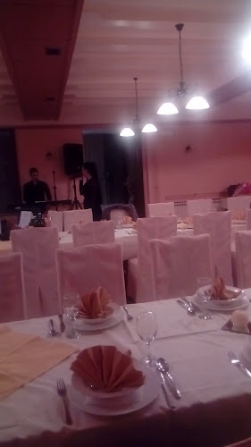 Opinii despre Restoran Zlatna Potkova în Gospić - Gastronomija i ugostiteljstvo