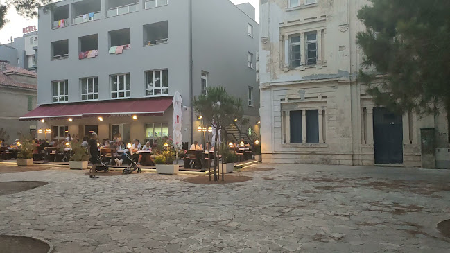 Trg kralja Tomislava 6, 21310, Omiš