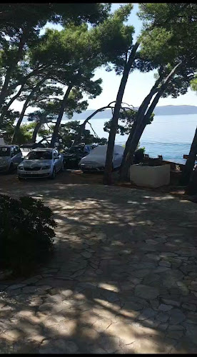 Opinii despre Živogošće-Porat în Živogošće - Gastronomija i ugostiteljstvo