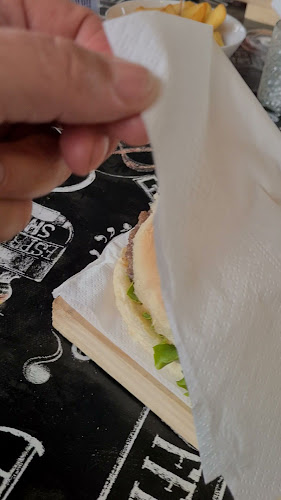 Opinii despre Lape Restaurant în Umag - Gastronomija i ugostiteljstvo