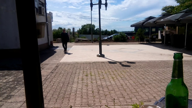 Opinii despre Caffe Bar Dom în Sveti Lovreč Pazenatički - Gastronomija i ugostiteljstvo