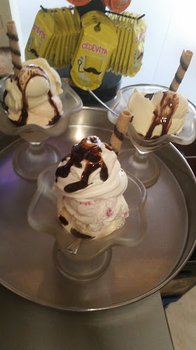 Fast Food Slastičarnica "GOLDEN"Bizovac