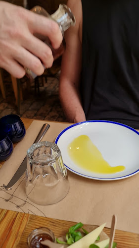 Opinii despre Uje restaurant în Split - Gastronomija i ugostiteljstvo