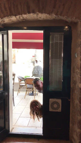 Opinii despre M&M bar în Stari Grad - Gastronomija i ugostiteljstvo