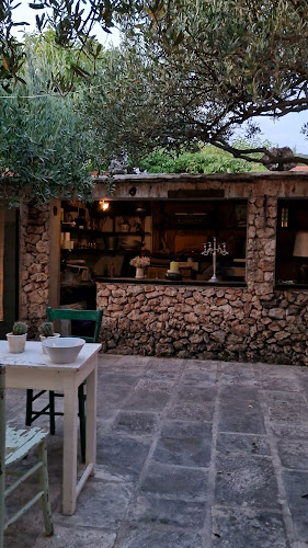 Mali Raj - Gastronomija i ugostiteljstvo