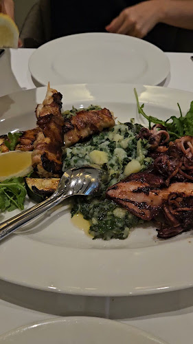 Opinii despre Restoran "Zlatna školjka" în Zagreb - Gastronomija i ugostiteljstvo