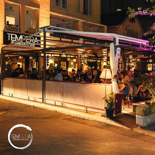 Tempera Streetfood & Bar