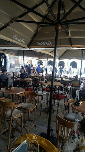 Opinii despre La Bodega Dubrovnik sushi & burger bar în Dubrovnik - Gastronomija i ugostiteljstvo