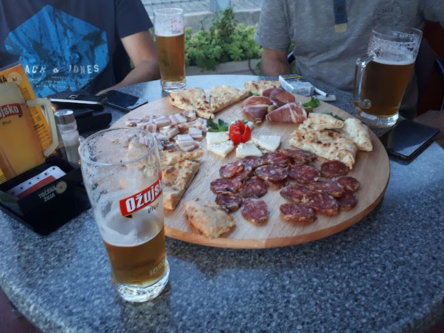 Opinii despre Pizzeria Laguna în Kaštel Kambelovac - Gastronomija i ugostiteljstvo