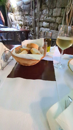 Restoran Konoba Martinac - Gastronomija i ugostiteljstvo