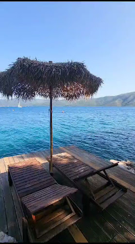 Opinii despre Tiha Lounge Bar în Stari Grad - Gastronomija i ugostiteljstvo