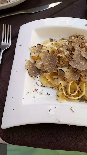 Opinii despre Konoba Mondo în Motovun - Gastronomija i ugostiteljstvo