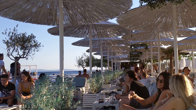 Opinii despre Beach Bar Cool în Split - Gastronomija i ugostiteljstvo