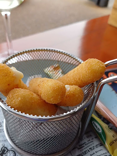 Opinii despre Burgers & more by San Servolo în Umag - Gastronomija i ugostiteljstvo