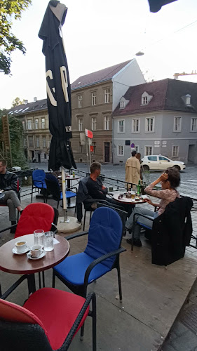 Caffe bar Crni mačak - Gastronomija i ugostiteljstvo