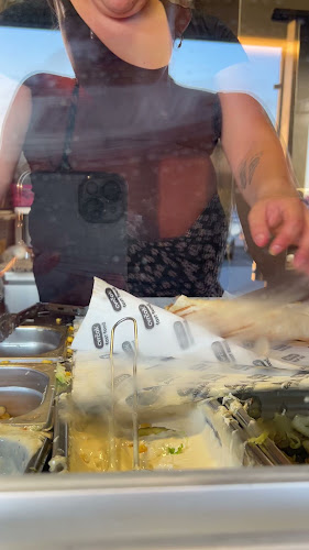 Opinii despre Fastfood Cvrčak în Podstrana - Gastronomija i ugostiteljstvo