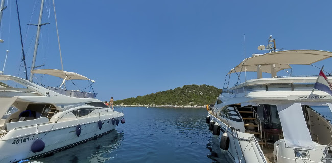 Triton Restaurant - Gastronomija i ugostiteljstvo