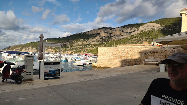 Opinii despre Corto Maltese în Komiža - Gastronomija i ugostiteljstvo