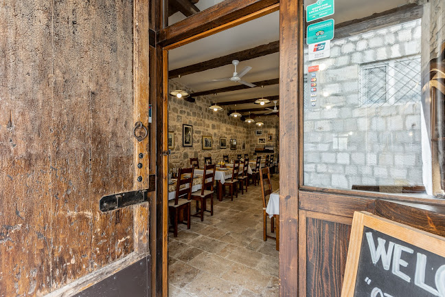 Opinii despre Konoba Otprilike Ovako în Split - Gastronomija i ugostiteljstvo