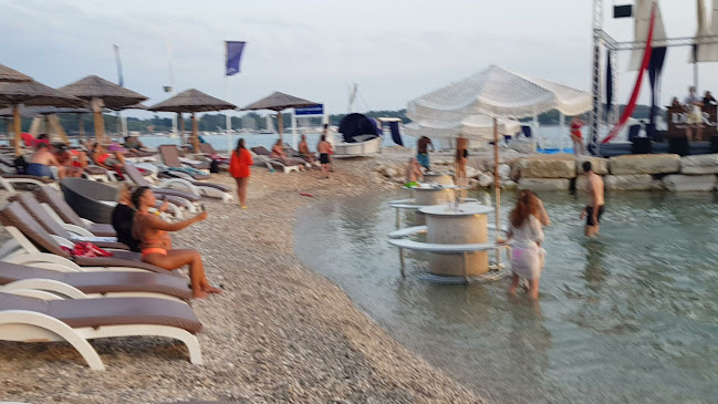 Opinii despre D’or Beach Club în Funtana - Gastronomija i ugostiteljstvo