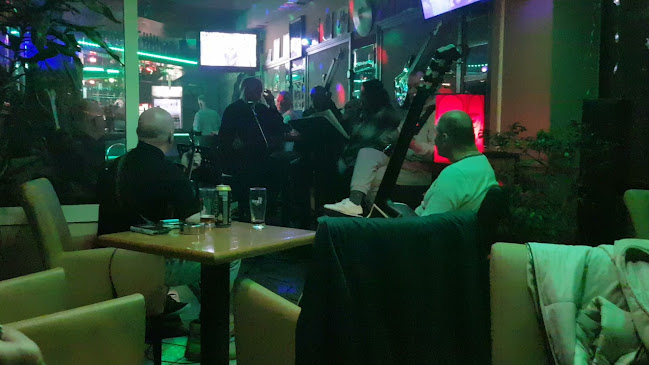 Opinii despre caffe & beer bar Old School în Split - Gastronomija i ugostiteljstvo