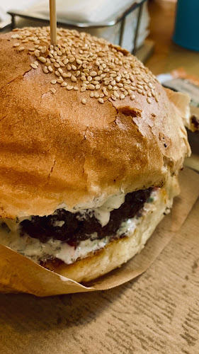 Opinii despre Papica Burger House în Zadar - Gastronomija i ugostiteljstvo