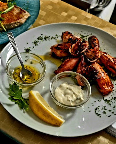 Kantun - Gastronomija i ugostiteljstvo