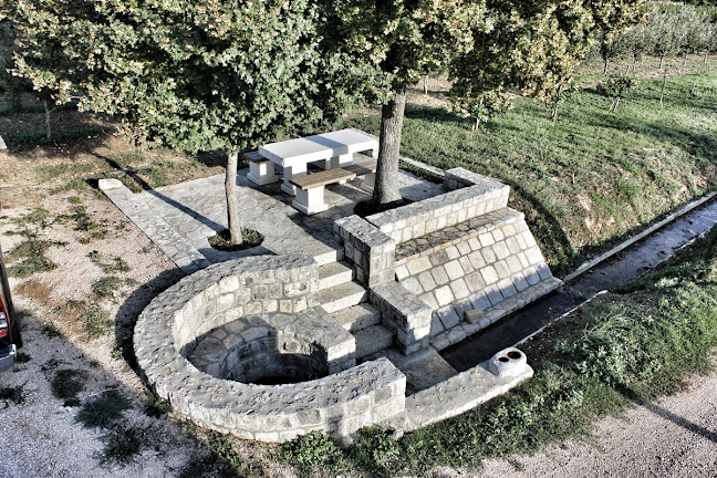 1. Odvojak Ivana Meštrovića 1, 22320, Drniš