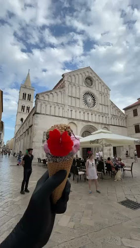 trg.sv.stošije4, Trg Svete Stošije 4, 23000, Zadar