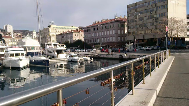 Opinii despre Tržnice Rijeka în Rijeka - Gastronomija i ugostiteljstvo